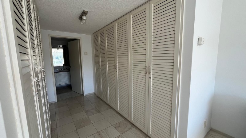Departamento en venta en edificio primera línea